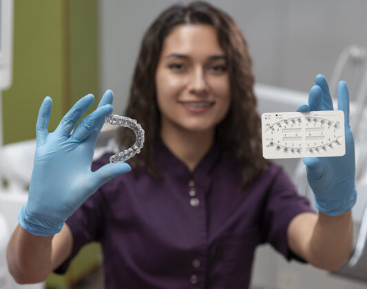 close-up-dentist-instruments